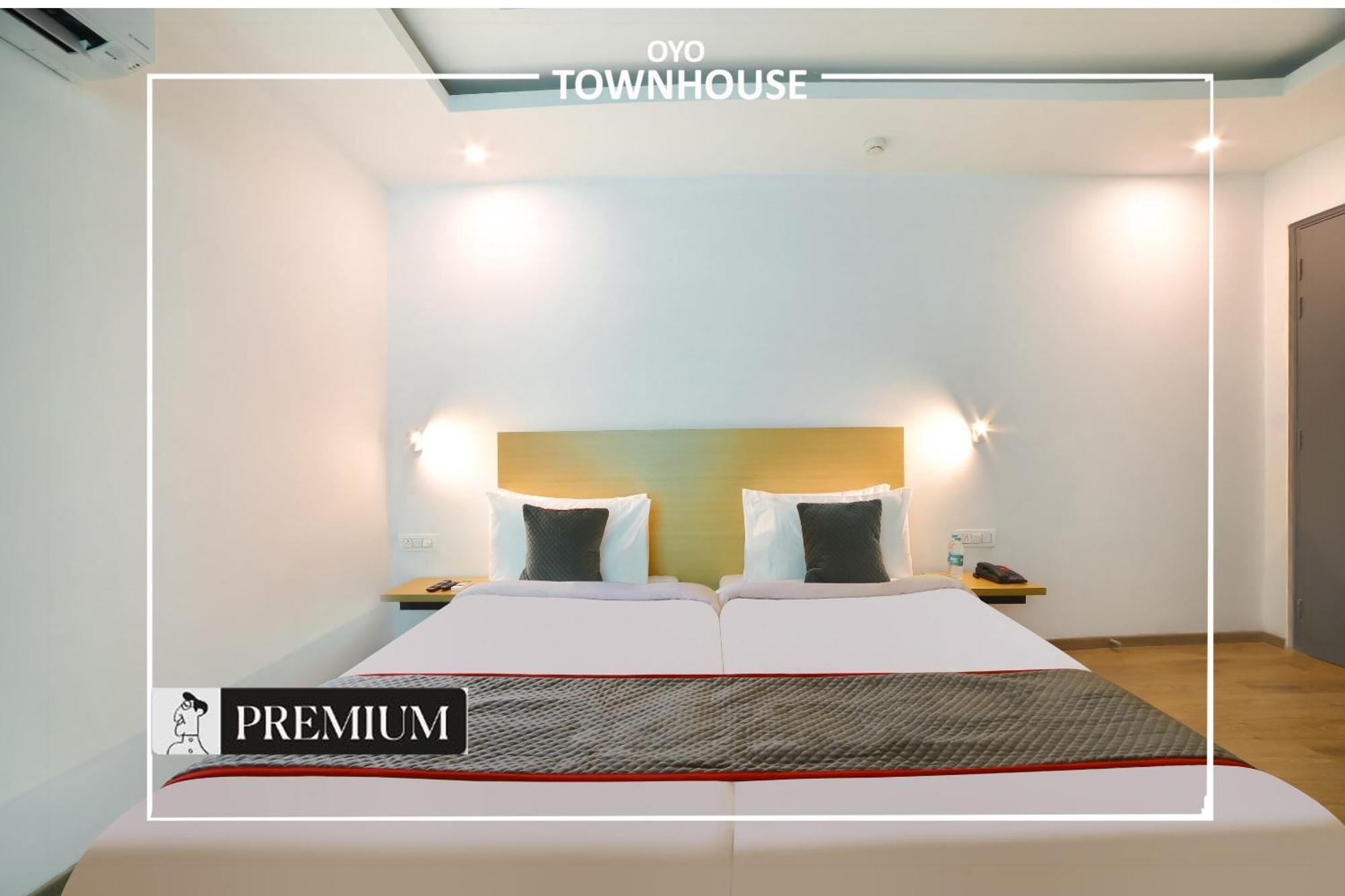 Oyo Townhouse 120 Shushant Lok Gurgaon Exterior foto