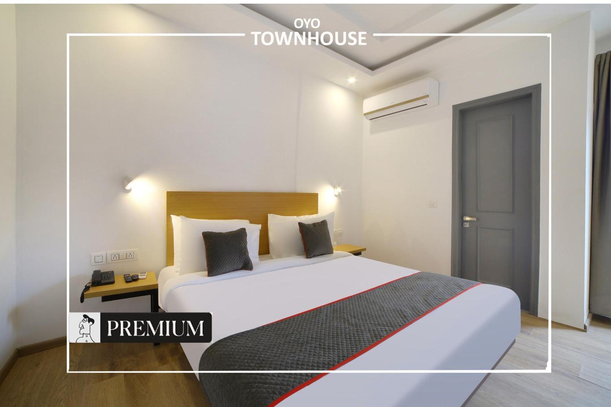 Oyo Townhouse 120 Shushant Lok Gurgaon Exterior foto